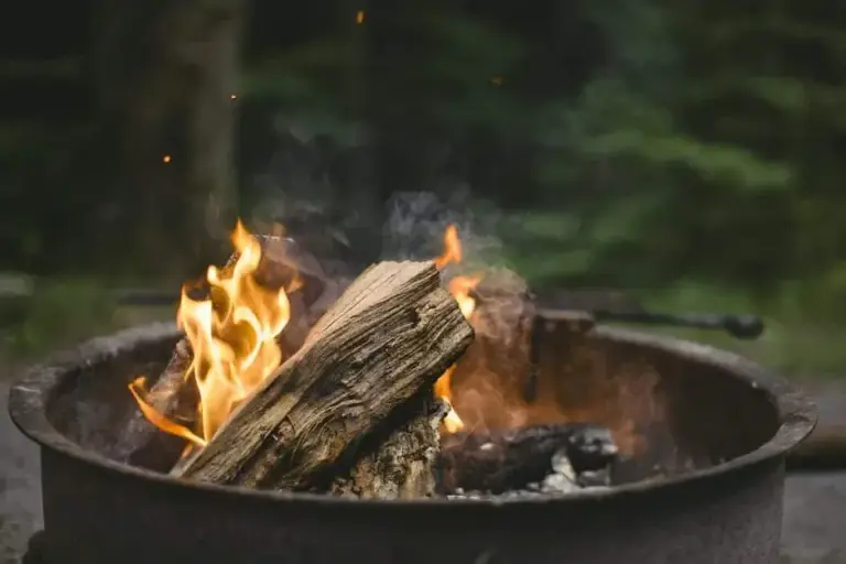Comfortable fire pit seating